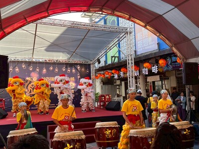 黃金山城瓶燈節之漫遊瓶燈夜圖片